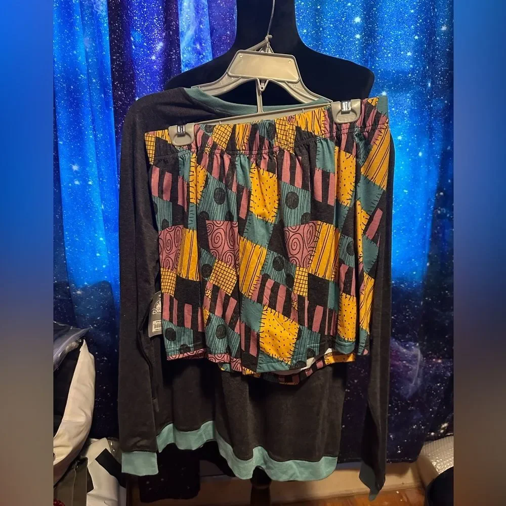 Disney Nightmare Before Christmas Jack Sally long sleeve shorts sleep set L NWT - Picture 2 of 4